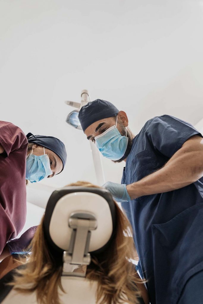 dental-clinic-workers-bottom-view-Y4HSNEM.jpg